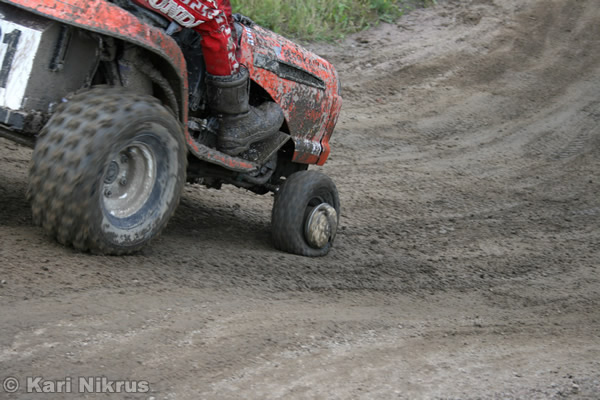 Ruohonleikkureiden 3h SM-kest�vyysajot 29.9.2007