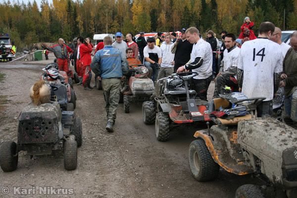 Ruohonleikkureiden 3h SM-kest�vyysajot 29.9.2007