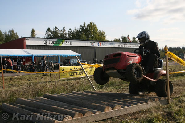Ruohonleikkureiden 3h kest�vyysajot 13.09.2008