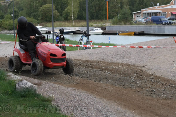 Ruohonleikkureiden 3h kest�vyysajot 29.8.2009