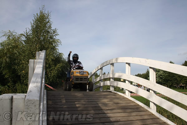 Ruohonleikkureiden 3h kest�vyysajot 29.8.2009
