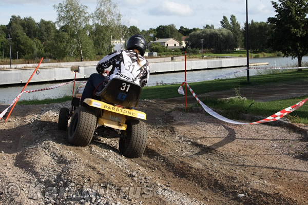 Ruohonleikkureiden 3h kest�vyysajot 29.8.2009