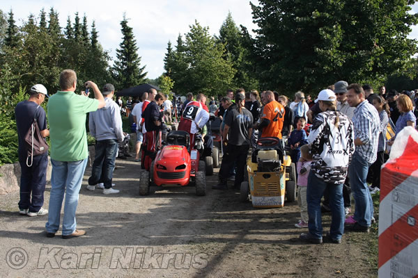 Ruohonleikkureiden 3h kest�vyysajot 29.8.2009