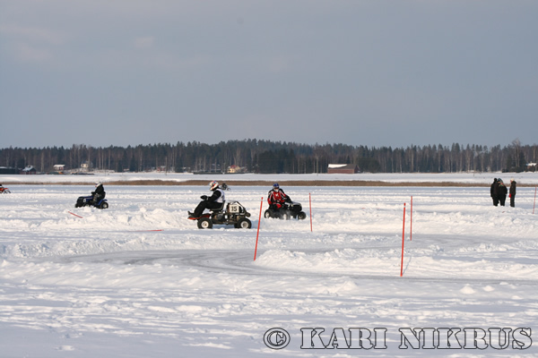 Ruohonleikkureiden 3h kest�vyysajot 21.02.2009