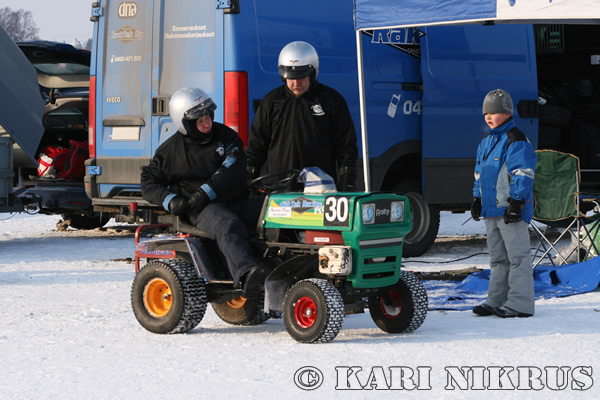 Ruohonleikkureiden 3h kest�vyysajot 21.02.2009