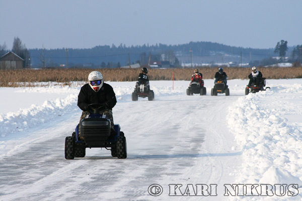 Ruohonleikkureiden 3h kest�vyysajot 21.02.2009