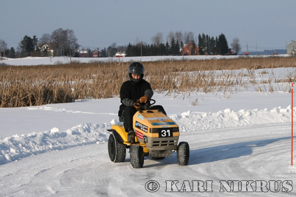 Ruohonleikkureiden 3h kest�vyysajot 21.02.2009