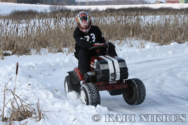 Ruohonleikkureiden 3h kest�vyysajot 21.02.2009