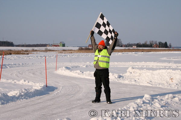 Ruohonleikkureiden 3h kest�vyysajot 21.02.2009