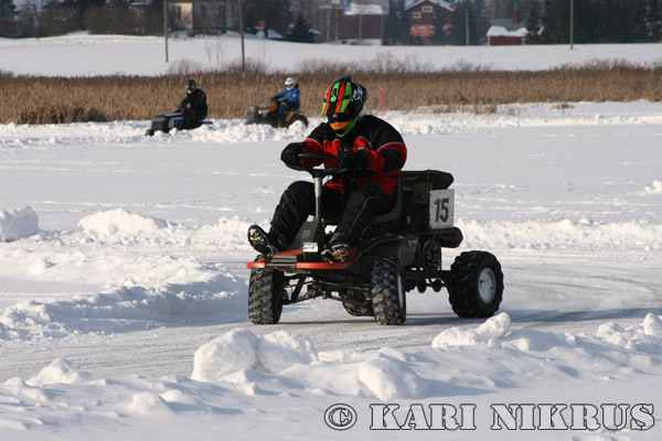 Ruohonleikkureiden 3h kest�vyysajot 21.02.2009