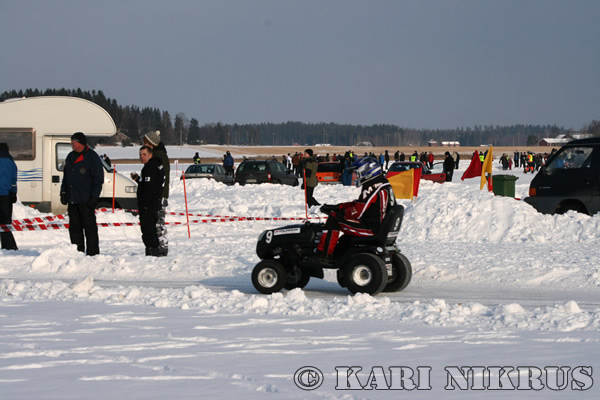 Ruohonleikkureiden 3h kest�vyysajot 21.02.2009
