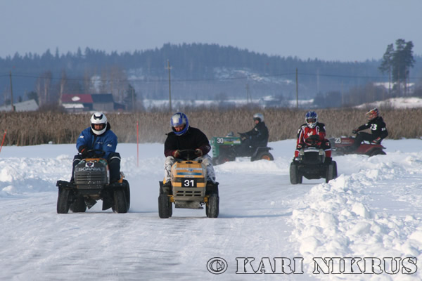 Ruohonleikkureiden 3h kest�vyysajot 21.02.2009